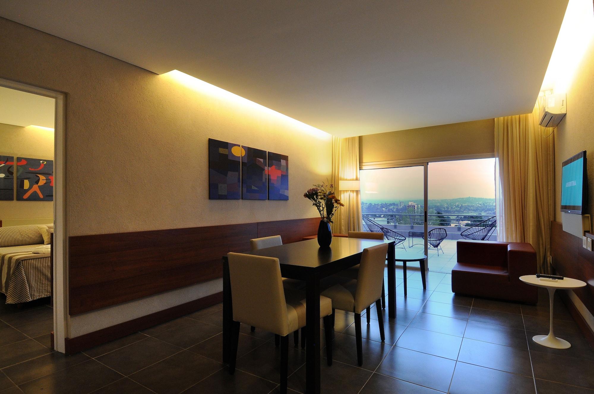 Pinares Panorama Suites, Spa & Convention Center Villa Carlos Paz Ngoại thất bức ảnh