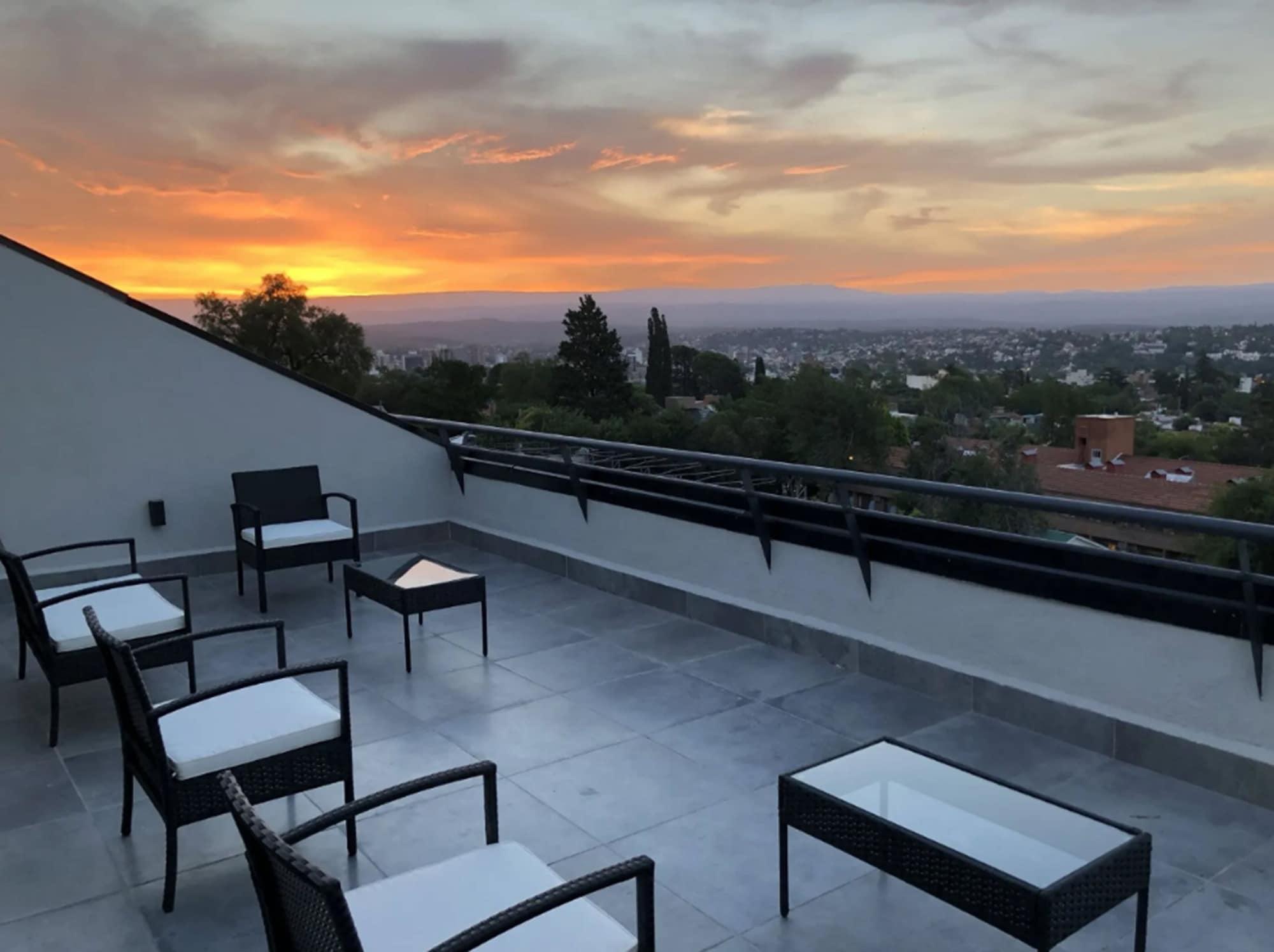 Pinares Panorama Suites, Spa & Convention Center Villa Carlos Paz Ngoại thất bức ảnh