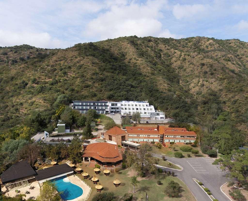 Pinares Panorama Suites, Spa & Convention Center Villa Carlos Paz Ngoại thất bức ảnh